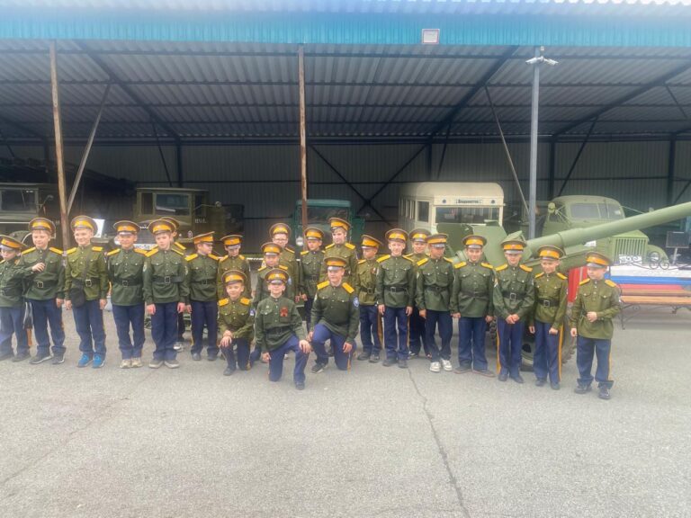 кадеты Даубихинской станицы посетили военно-патриотический клуб «Техника XX века в Приморском крае» г. Владивосток.